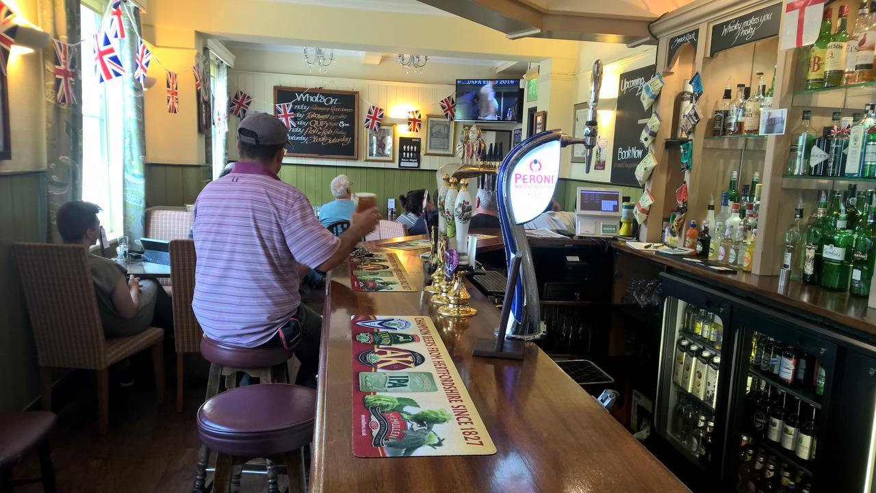 Baker Arms Hotel Hertford Luaran gambar